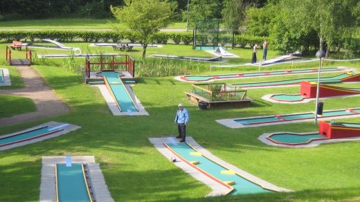 Swinging into Fun: The Ultimate Guide to Mini Golf