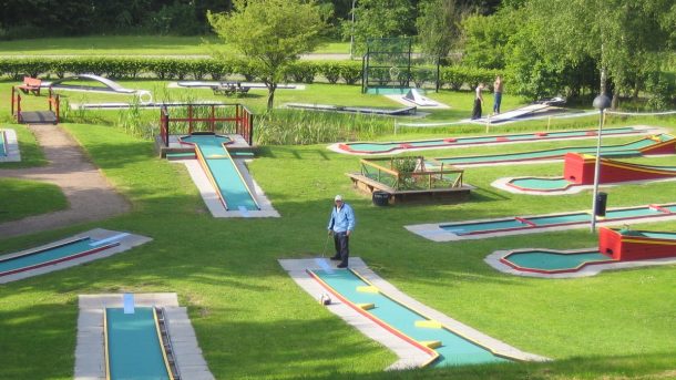 Swinging into Fun: The Ultimate Guide to Mini Golf